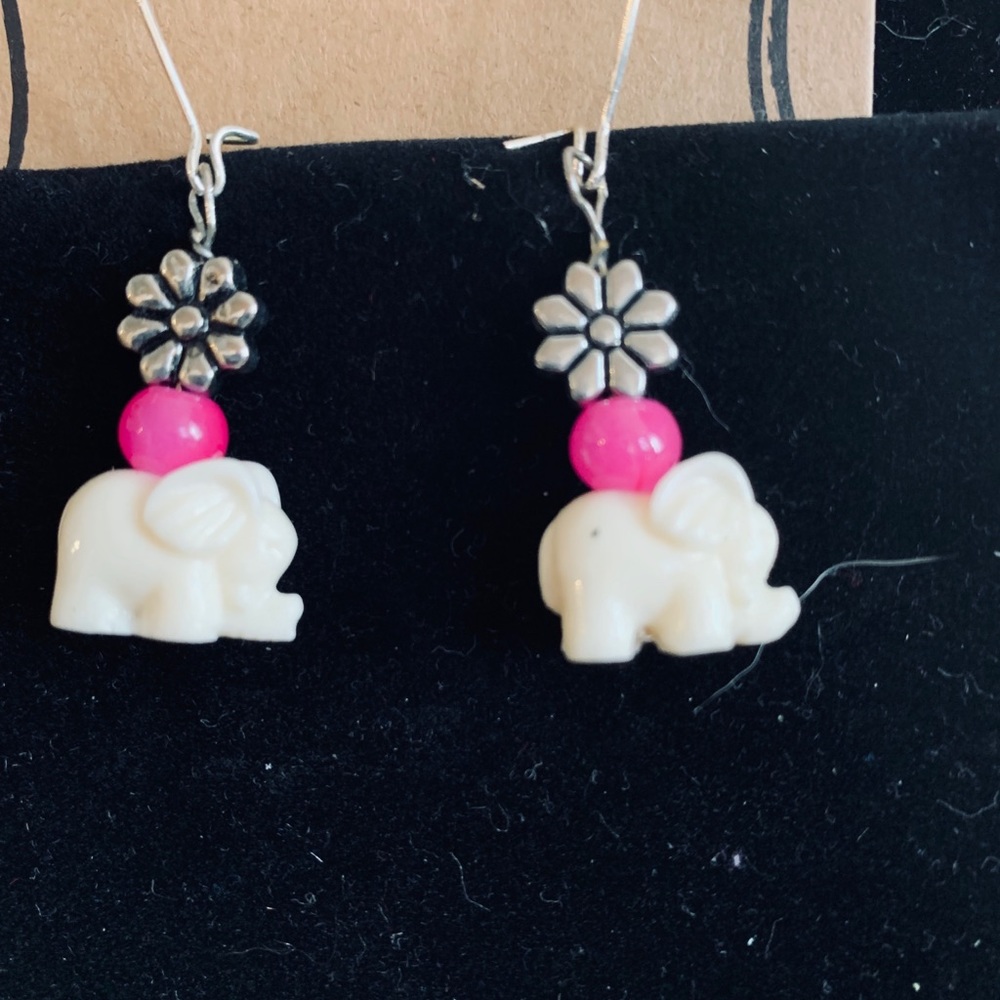 ☔️Hand made corded elephant jewelry set